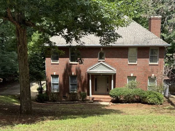 2411 Oakwood Ave NE, Huntsville, AL 35811