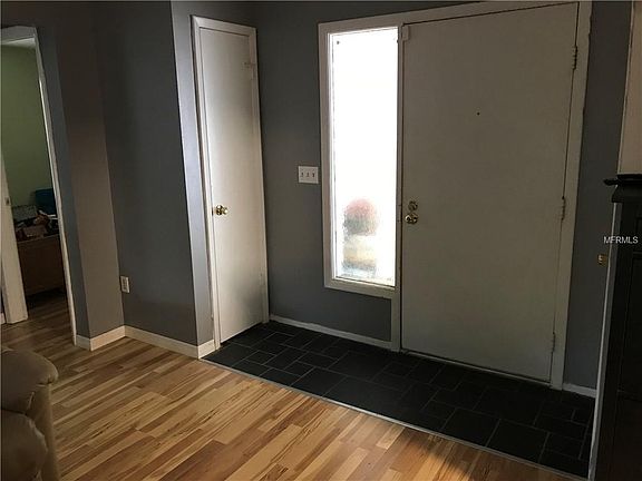 5th image of 7519 N Sanibel Cir