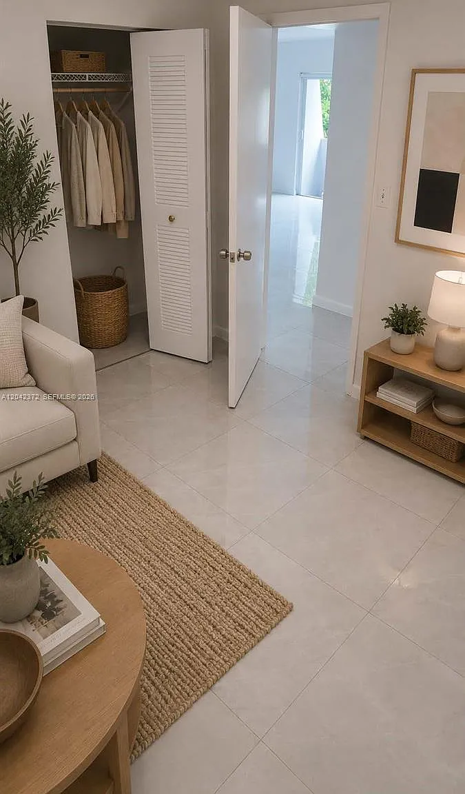3 bed, 1.0 bath, 223601 sqft, $2,132 — Photo 1