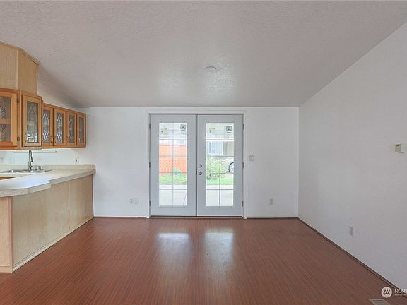 5th image of 20306 77th Avenue E