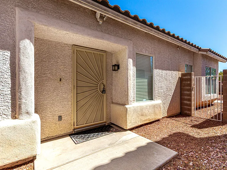 5856 Golden Wing St — Photo 3