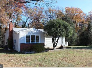3735 W Ox Rd, Fairfax, VA 22033