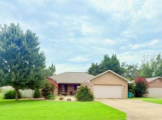 109 Winterview Dr, Bull Shoals, AR 72619