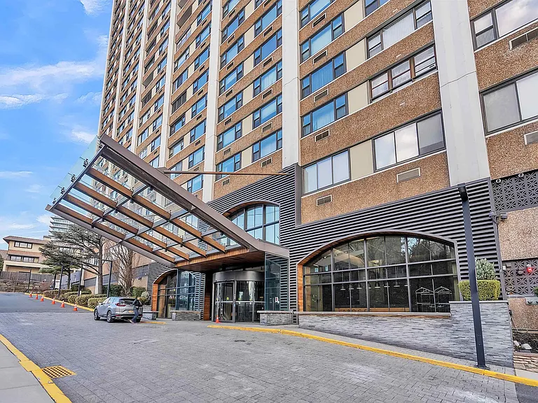 250 Gorge Rd #21E — Photo 9