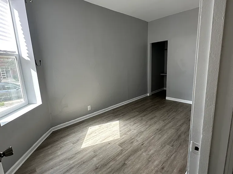 1556 S Spaulding Ave #1 — Photo 6