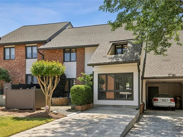 3226 Clairmont North NE, Atlanta, GA 30329