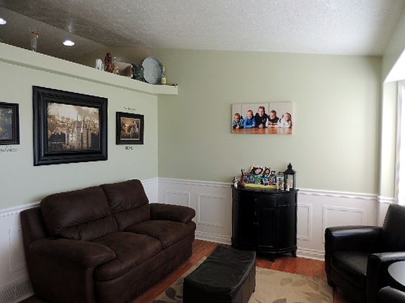 2nd image of 11951 S Heather Dee Cir