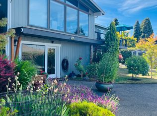 997 NE Holm Ct #B, Poulsbo, WA 98370