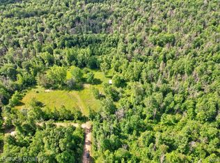622 Moonlight Dr, Midland, MI 48640