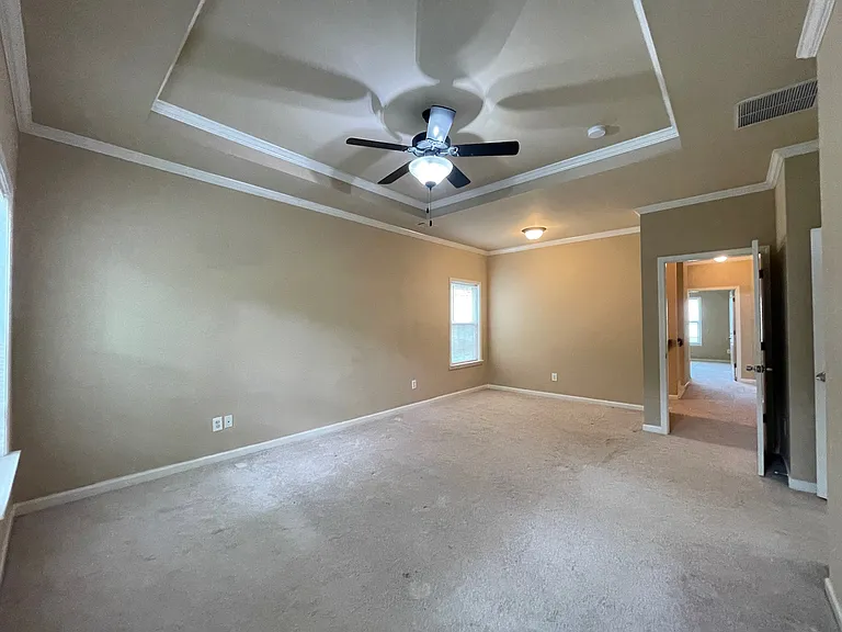 989 Parkside Wood Ct — Photo 17