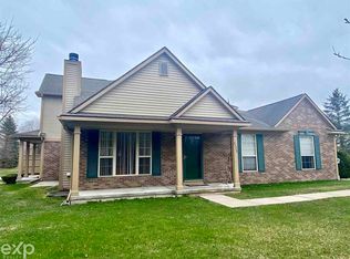 4123 Stonebridge, Holly, MI