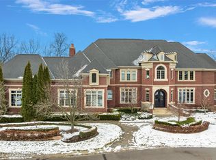 7428 Foxburg Ct, Clarkston, MI 48348