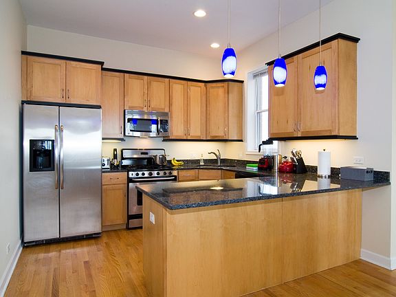 3rd image of 3440 N Elston Ave Unit 202