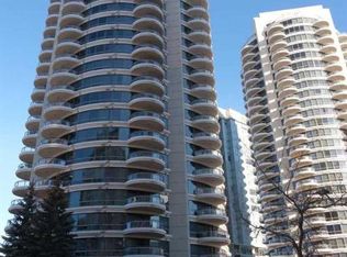 1088 W 6th Ave SW #1205, Calgary, AB T2P 5N3