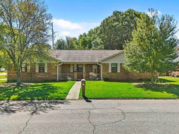 101 Liles Dr, Searcy, AR 72143