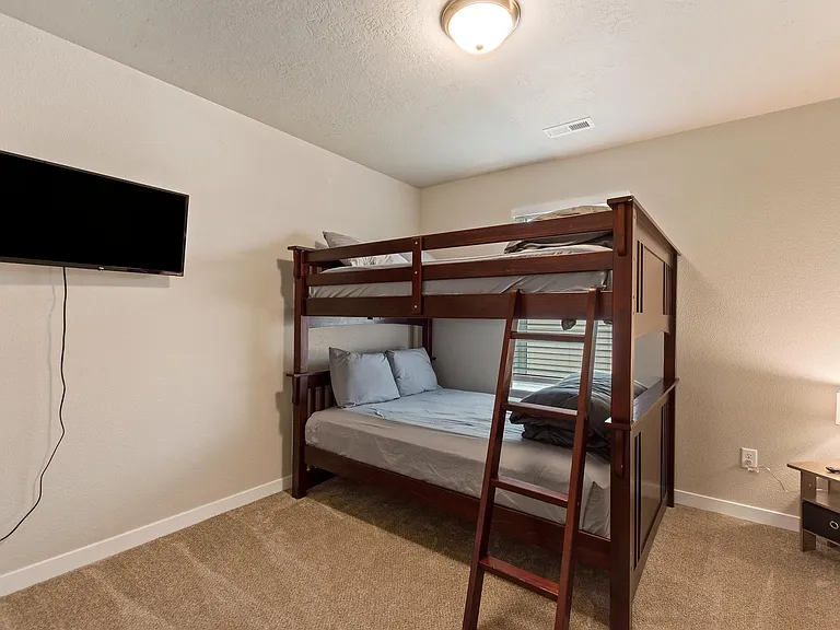 17893 Sunset Ridge Ave — Photo 30
