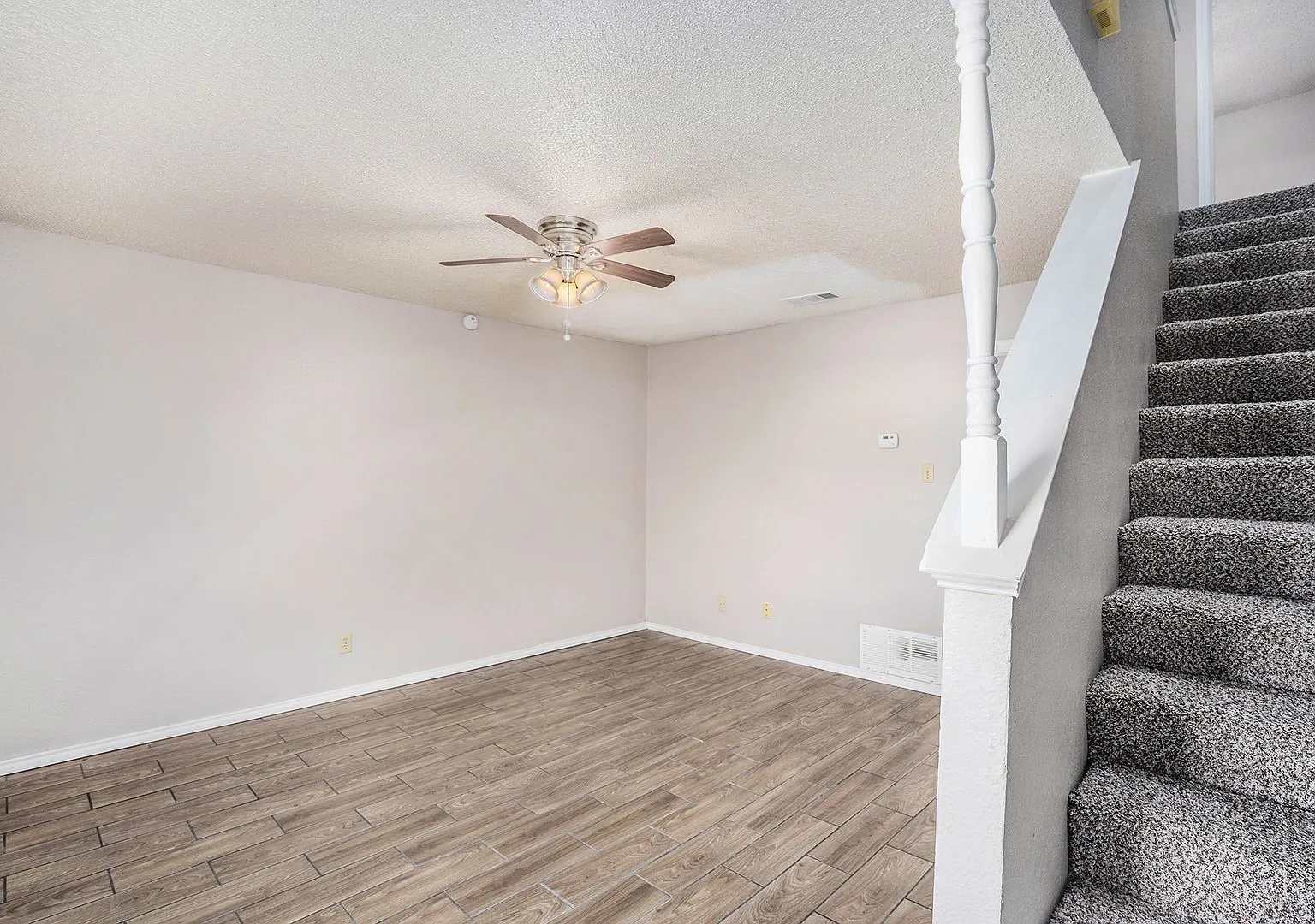 Adorable 2-1.5 apartment in Haltom City — Photo 4