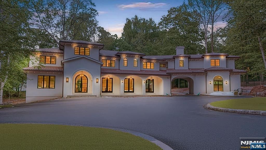 9 Woodhill Rd, Tenafly, NJ 07670 | Zillow