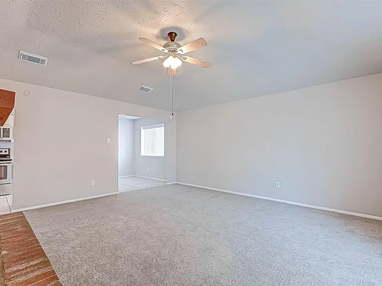 24130 Silversmith Ln — Photo 10