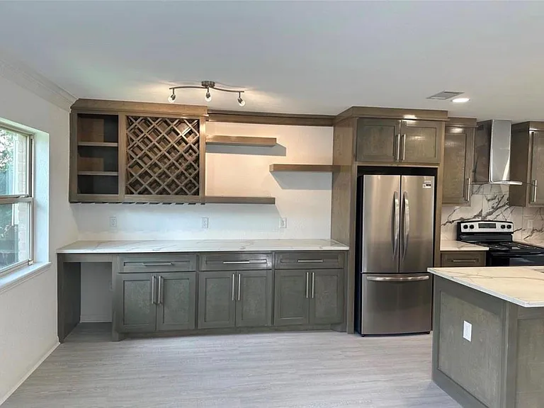 14401 Misty Meadow Ln — Photo 7