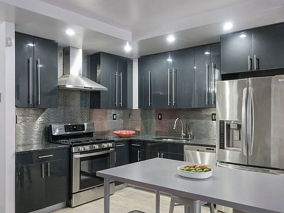 2nd image of 379 Broadway APT 3B