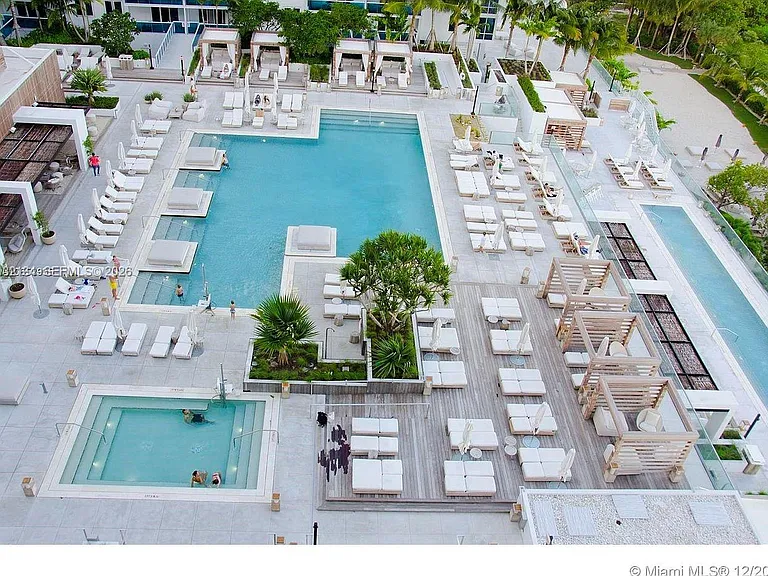 2301 Collins Ave #843 — Photo 22