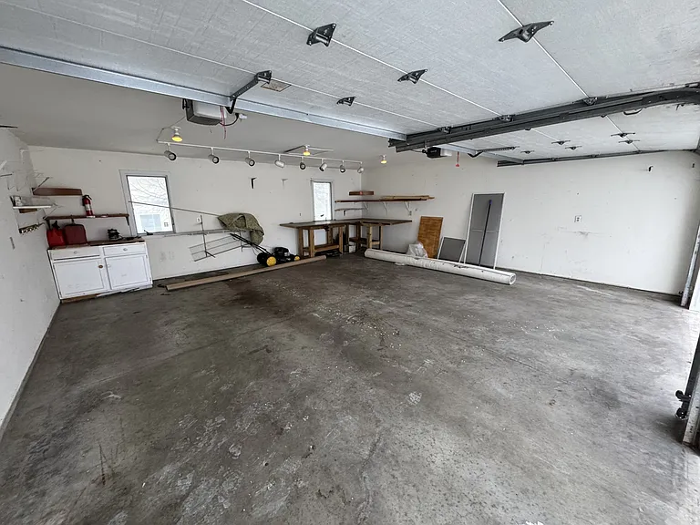 122 North St — Photo 30