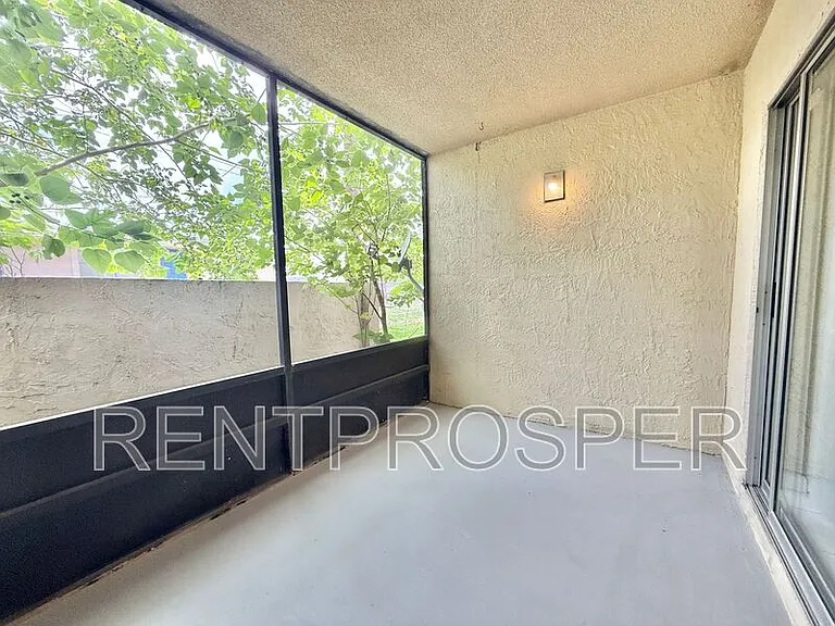 6104 Curry Ford Rd #108 — Photo 12