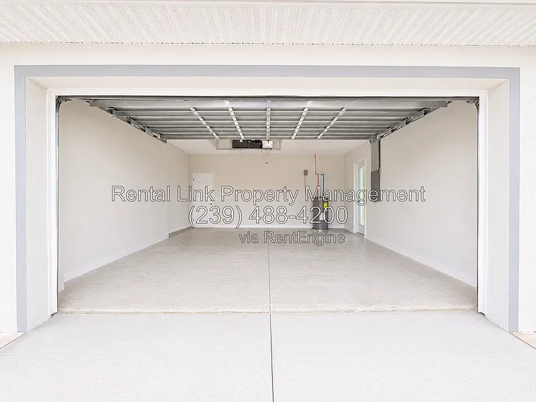 2116 NE 22nd Ave — Photo 34