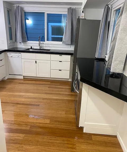 710 Shepard St — Photo 11