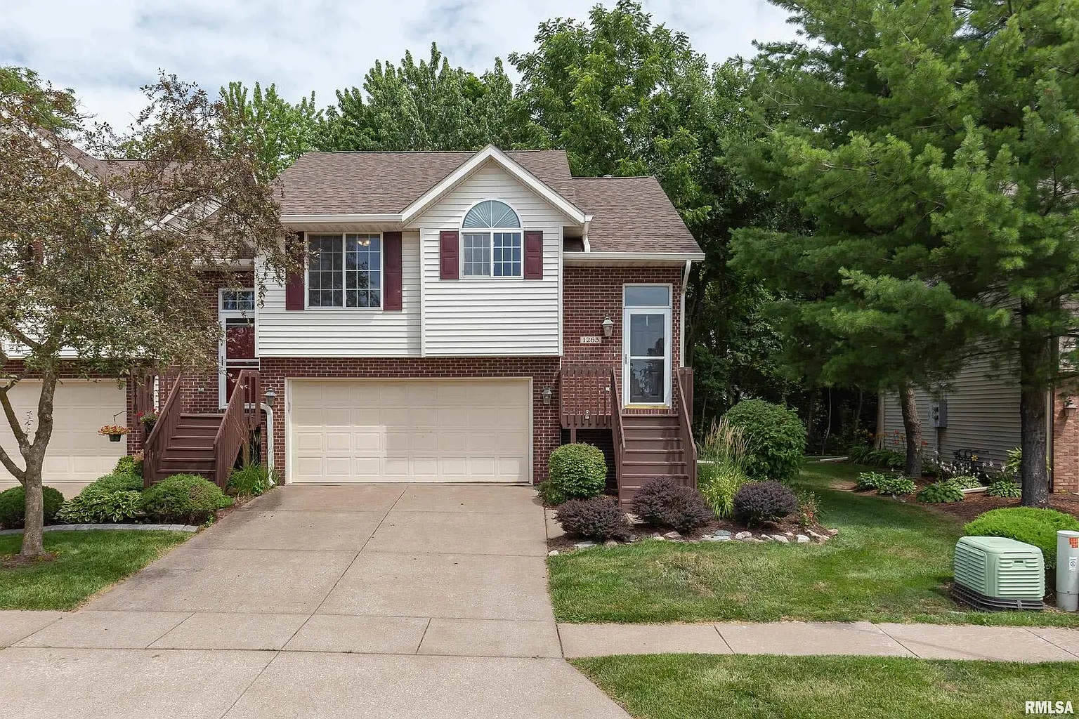 1263 33rd Avenue Cir photo 1