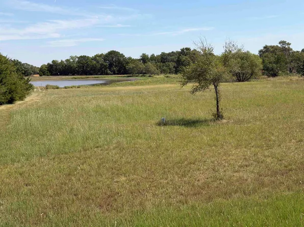 6 Valley Farms Rd, Sedgwick, KS 67135