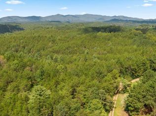 240 River Overlook Dr, Copperhill, TN 37317
