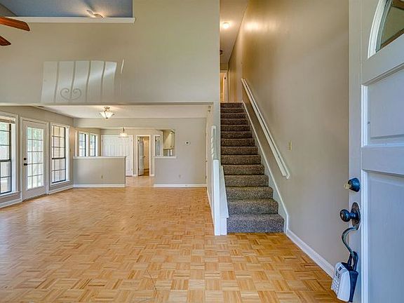 3rd image of 1602 Sorghum Mill Dr