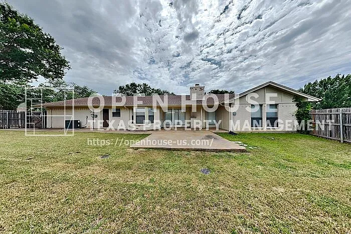 1114 Wilshire Dr — Photo 18
