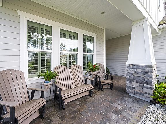 4th image of 220 Pine Haven Dr