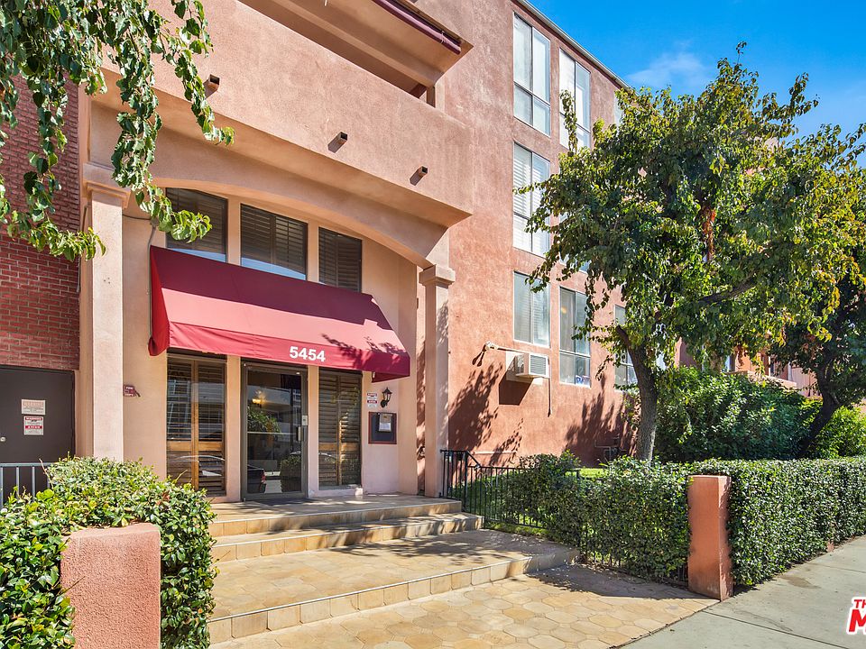 1st image of 5454 Zelzah Ave APT 106