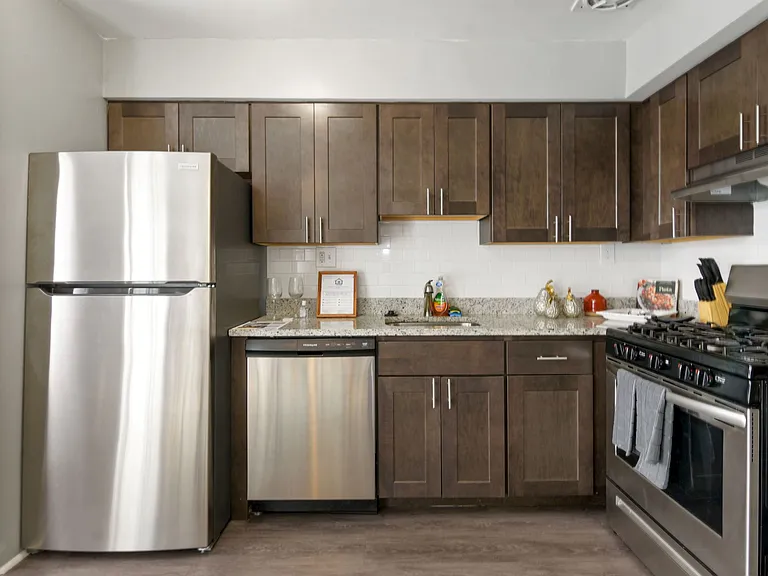 Fairway Ridge Apartments and Townhomes — Photo 31