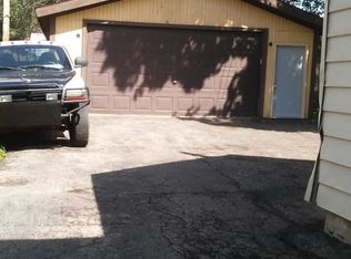 609 N Grove Ave, Elgin, IL 60120