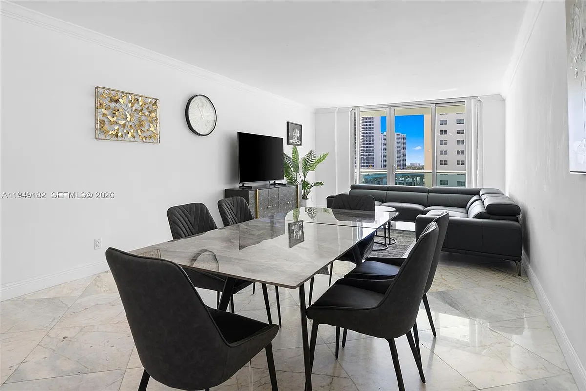 Building Photo - 19380 Collins Ave #901