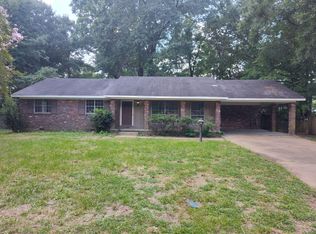 5301 Venetian Way, Jackson, MS 39211