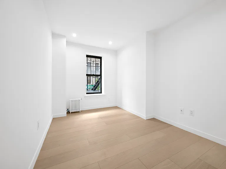145 2nd Ave #8 — Photo 12