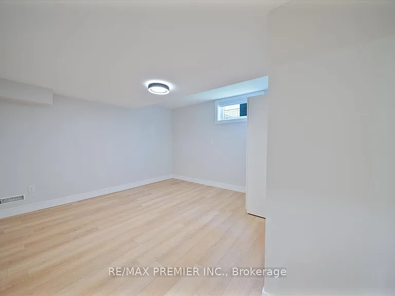 157 Jeanne Dr — Photo 37