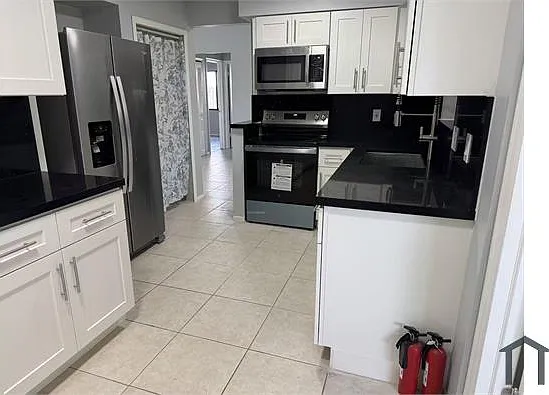 11651 NW 37th Pl — Photo 13