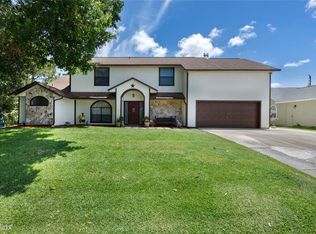 190 Olivick Cir NE, Palm Bay, FL 32907