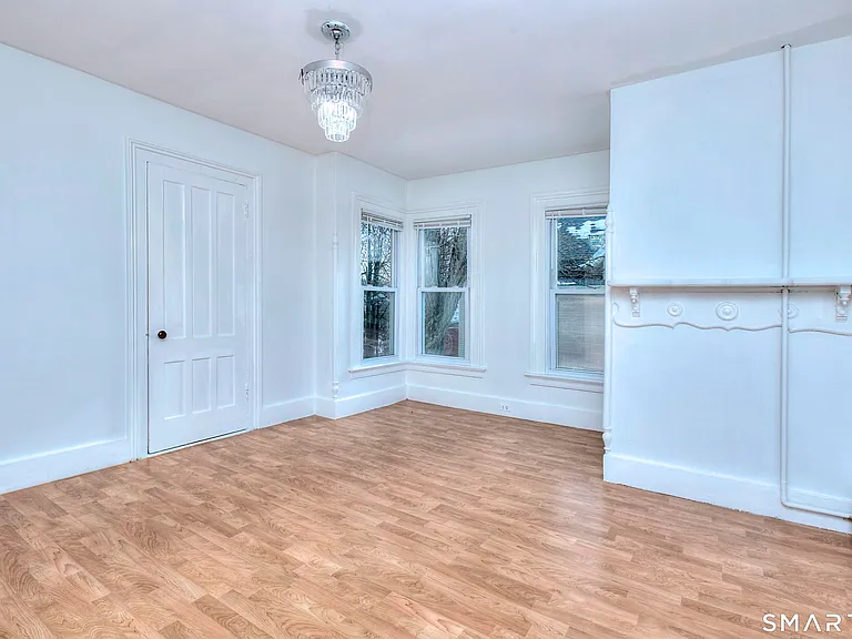 56 Franklin St — Photo 16