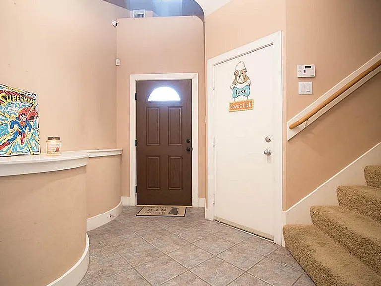 9818 Meredith Elise Ct — Photo 7
