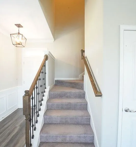 165 Greyfield Cir — Photo 14