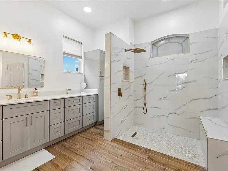 13049 Thoroughbred Dr — Photo 20