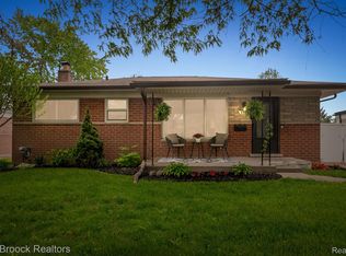 4432 Martin Rd, Warren, MI 48092